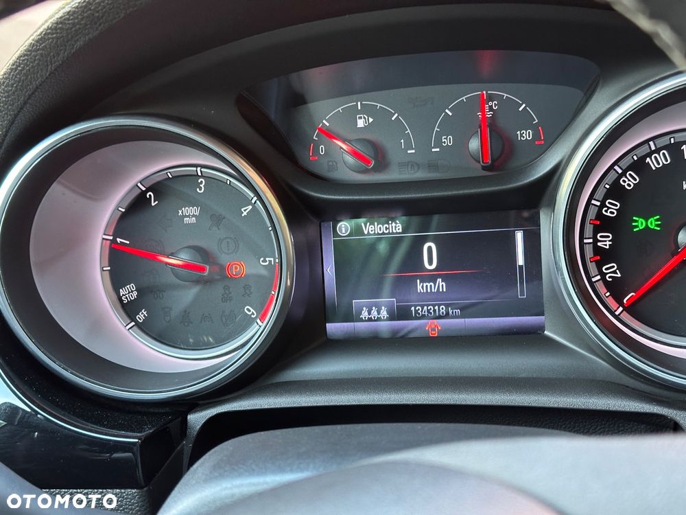 Opel Astra 1.6 D (CDTI) Start/Stop Business - 18