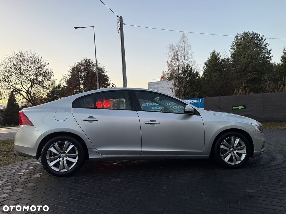 Volvo S60 D2 Drive-E R-Design Kinetic - 11