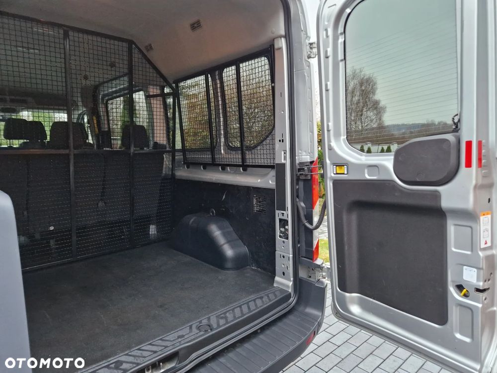 Ford Transit - 28