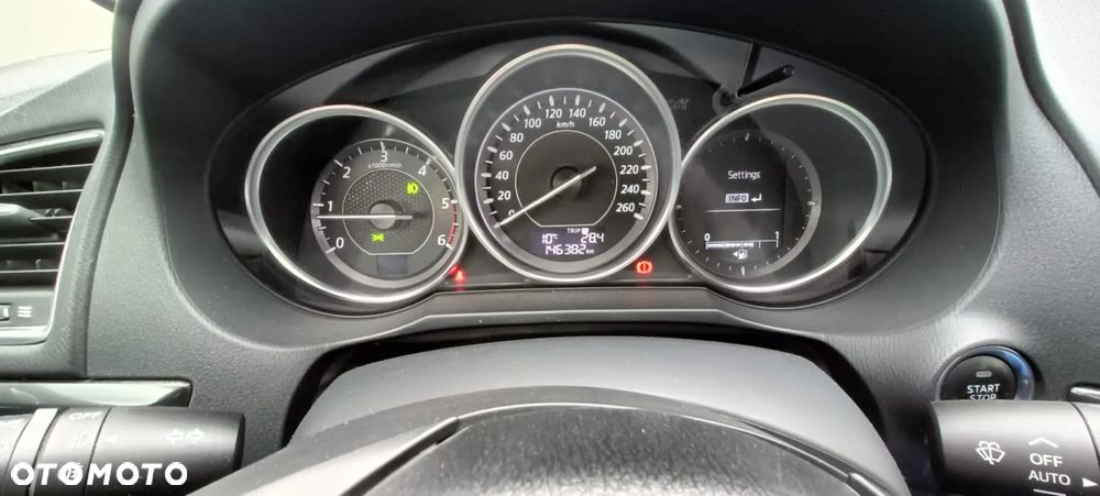 Mazda 6 2.2 Kombi SKYACTIV-D Center-Line - 24