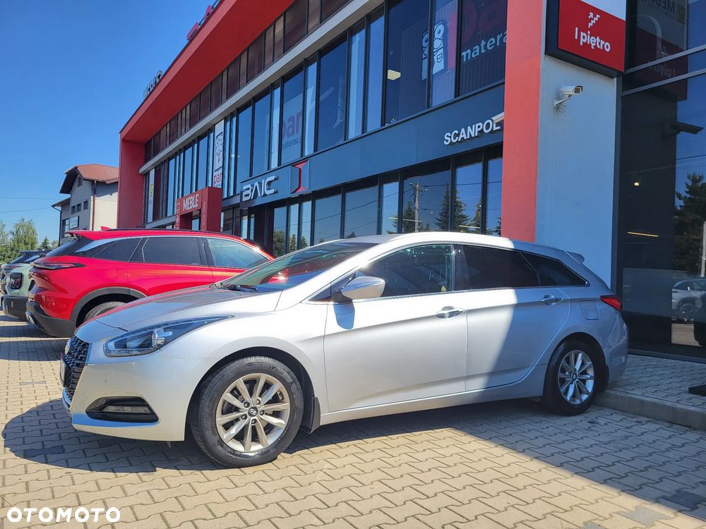 Hyundai i40 1.6 CRDi Comfort DCT - 4