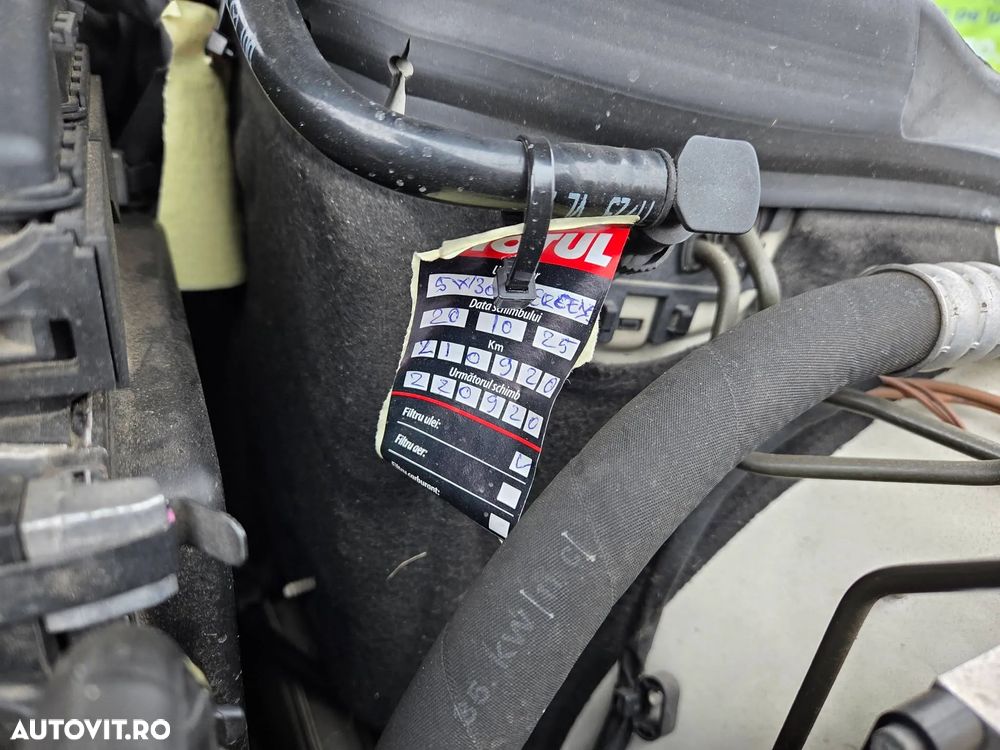 Mercedes-Benz C 180 BlueEFFICIENCY 7G-TRONIC - 22