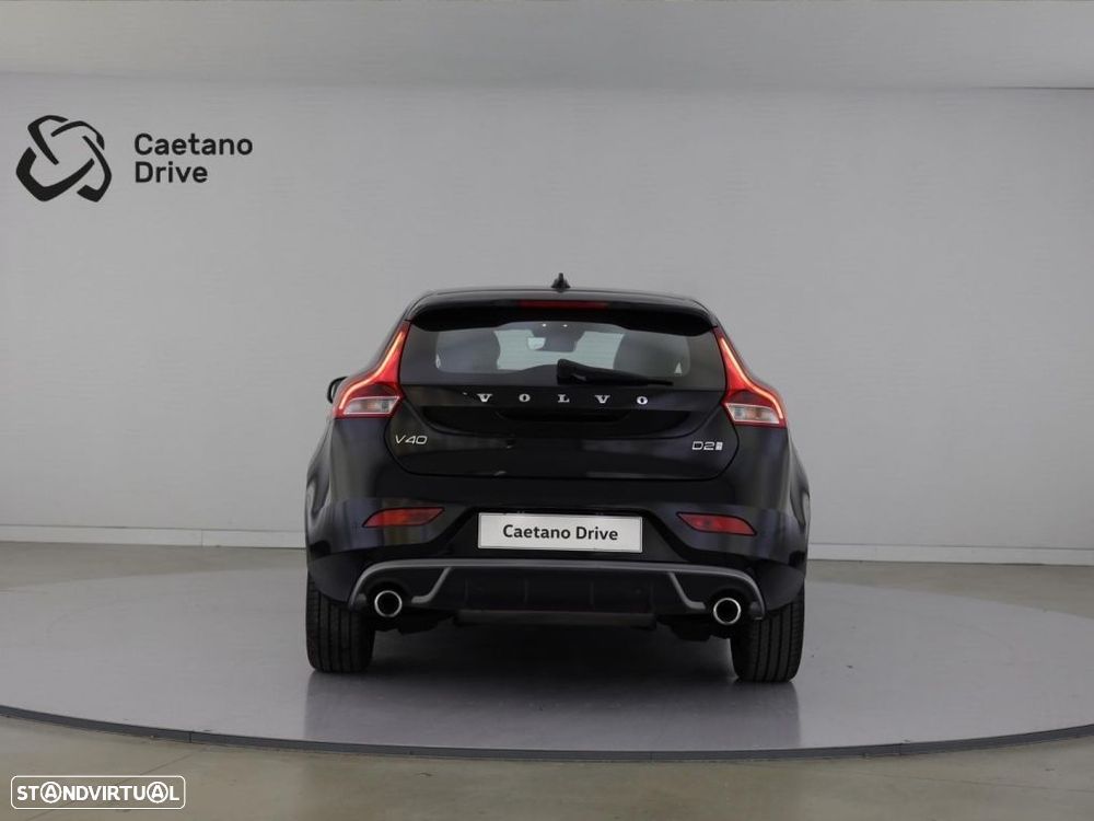 Volvo V40 2.0 D2 R-Design - 6