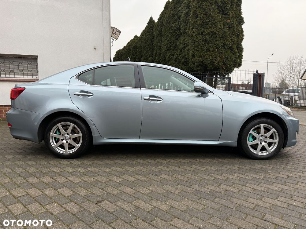 Lexus IS 220d Luxury Line - 4