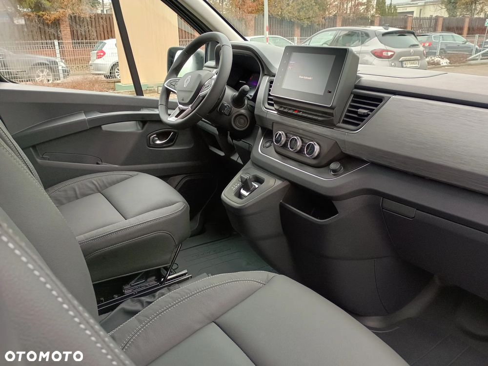 Renault Trafic - 14