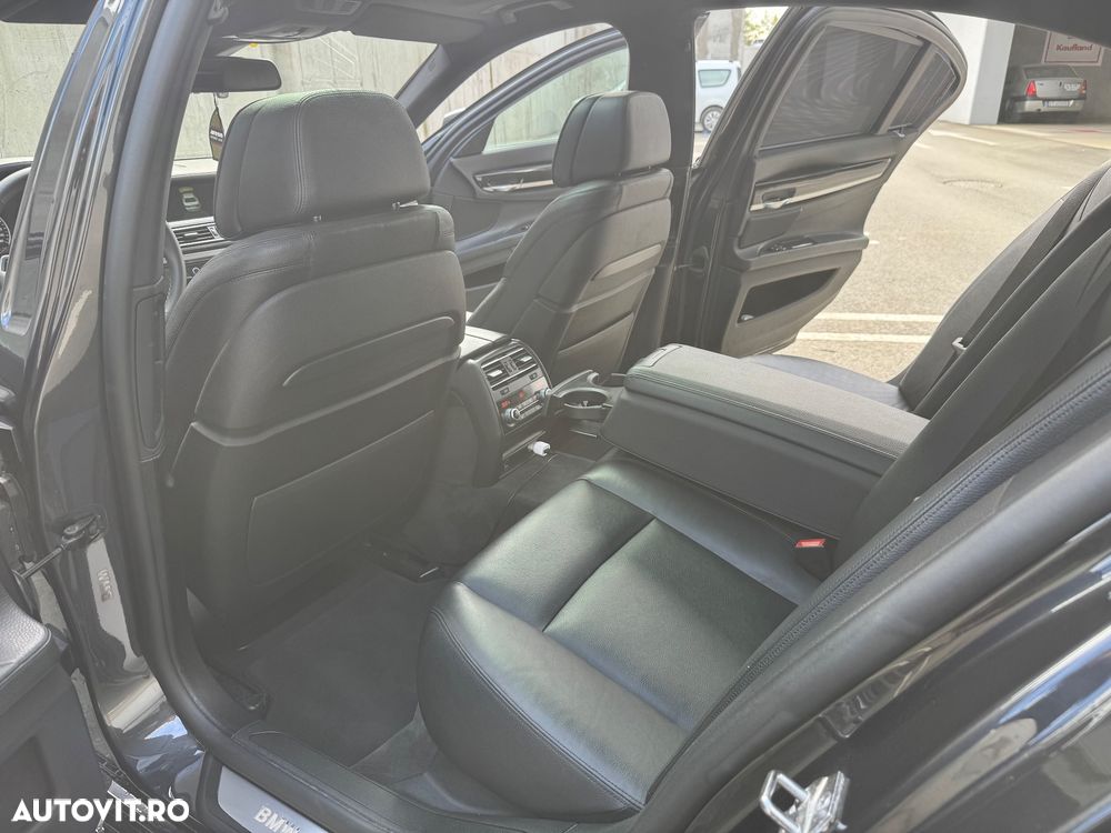 BMW Seria 7 730d xDrive - 12