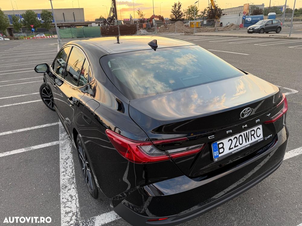 Toyota Camry 2.5 HEV Executive - 1