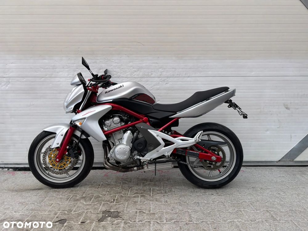 Kawasaki ER - 1