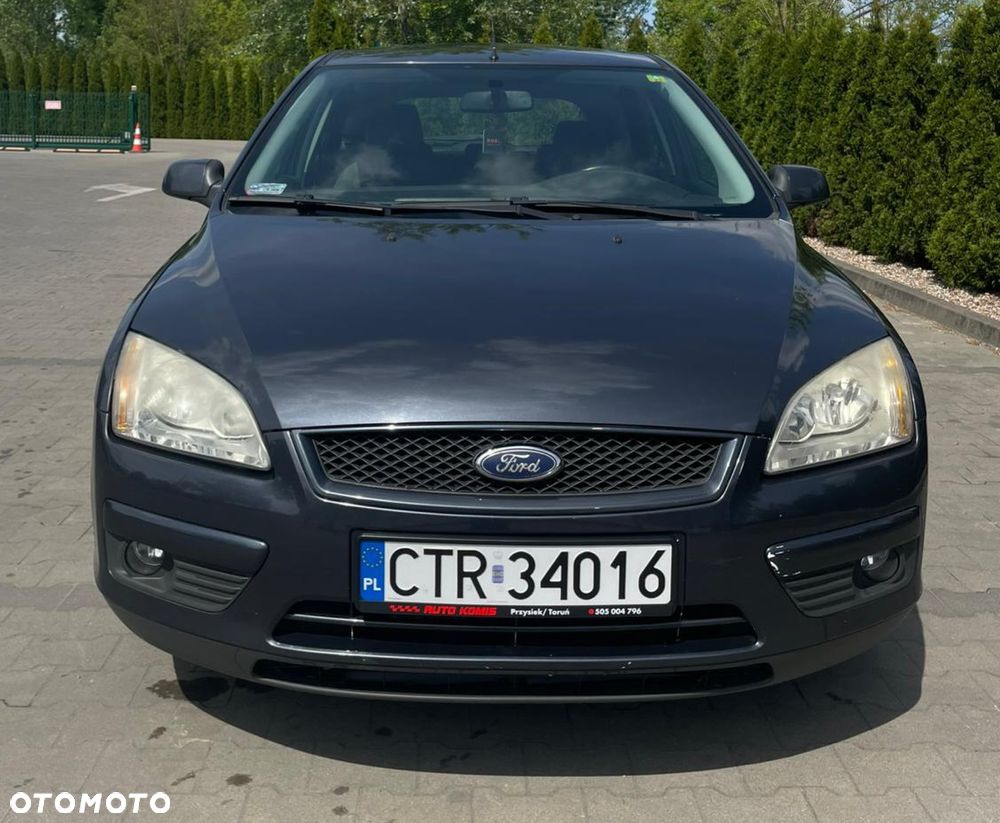 Ford Focus 1.6 16V Ambiente - 1