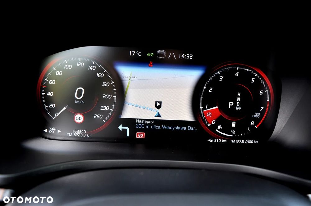 Volvo V60 B3 B Geartronic Momentum Pro - 26