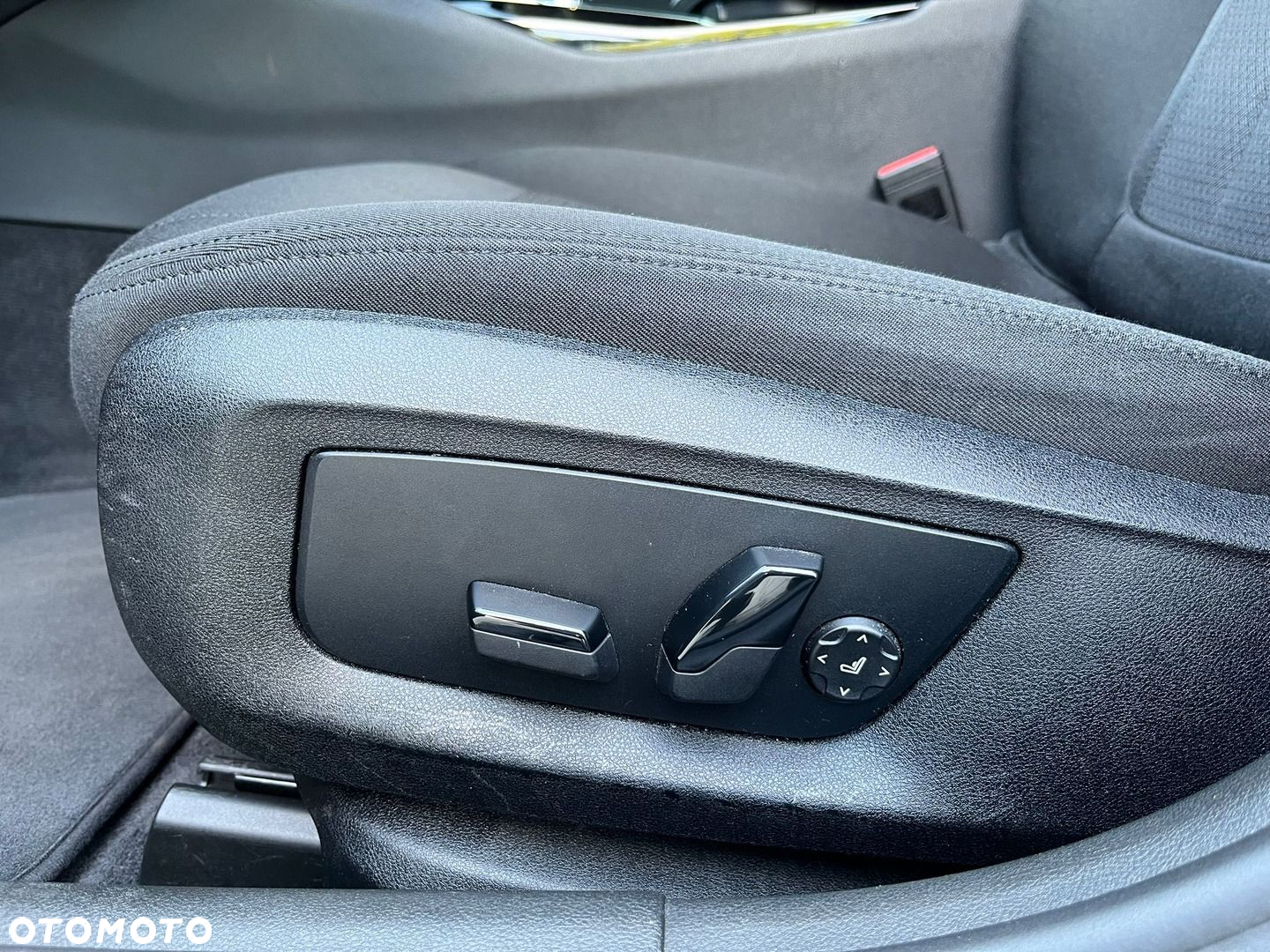 BMW Seria 5 520d - 23