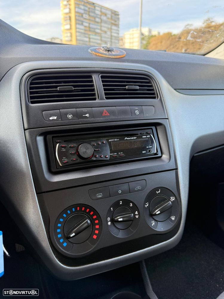 Fiat Grande Punto 1.3 M-Jet Emotion - 13