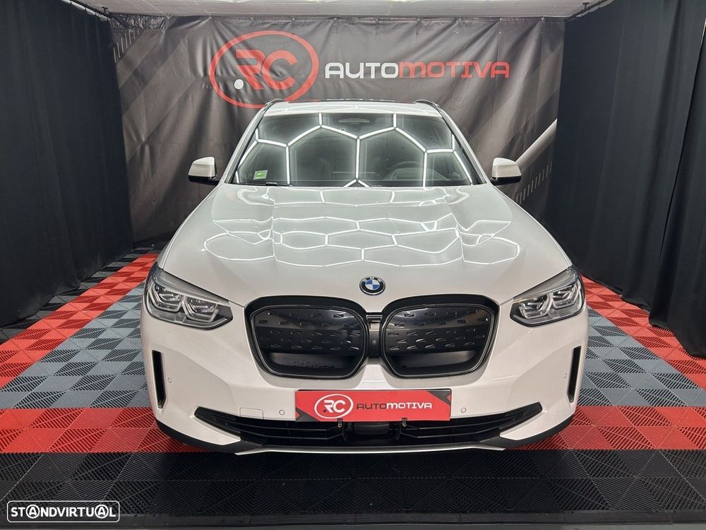 BMW iX3 - 3