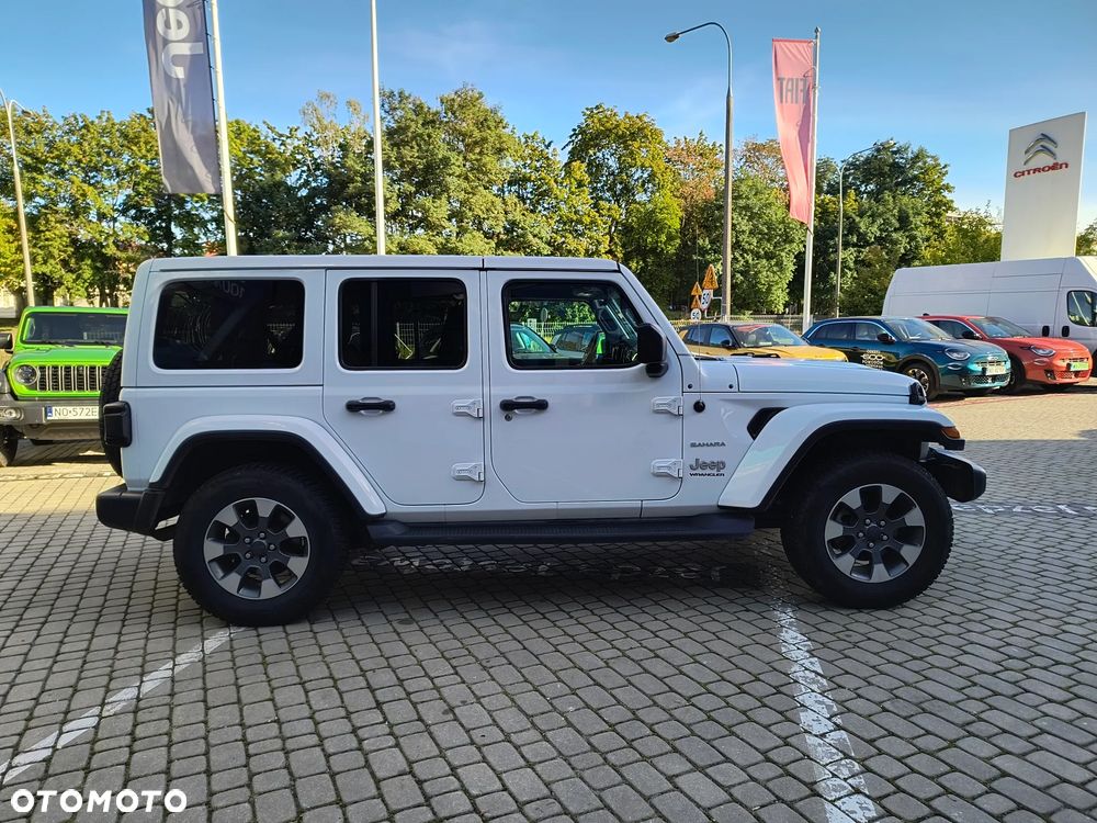 Jeep Wrangler - 2