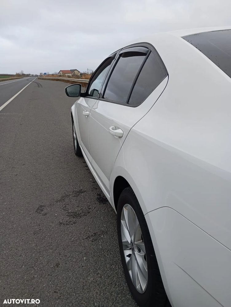 Skoda Octavia 1.6 TDI Active - 5
