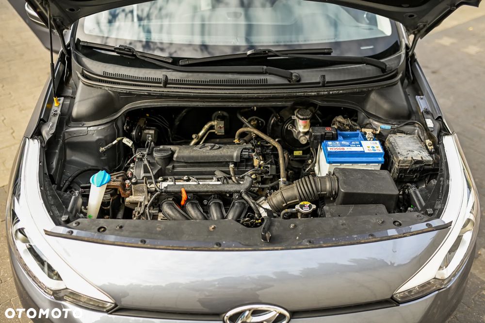 Hyundai i20 1.4 Active - 33