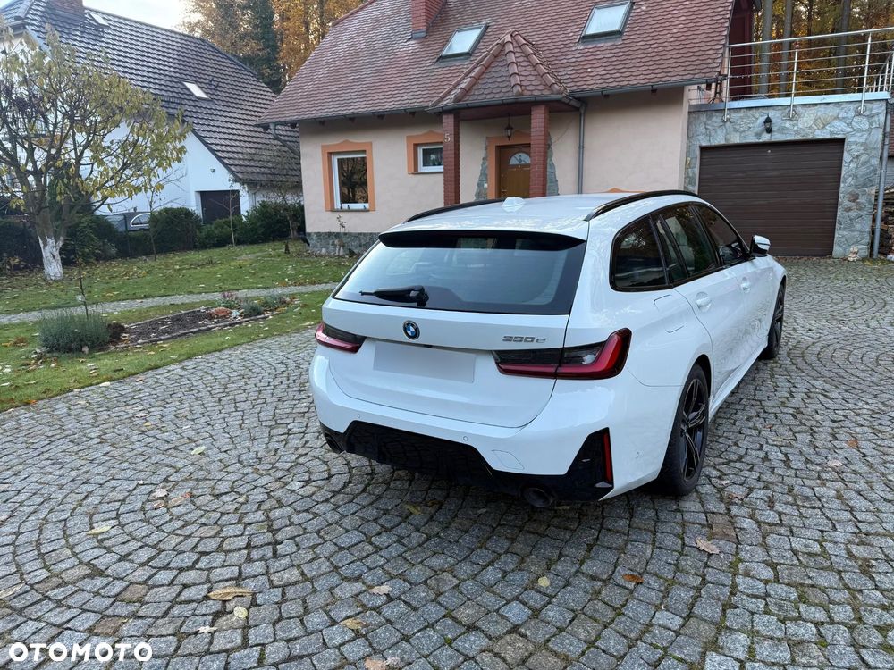 BMW Seria 3 330e M Sport sport - 8