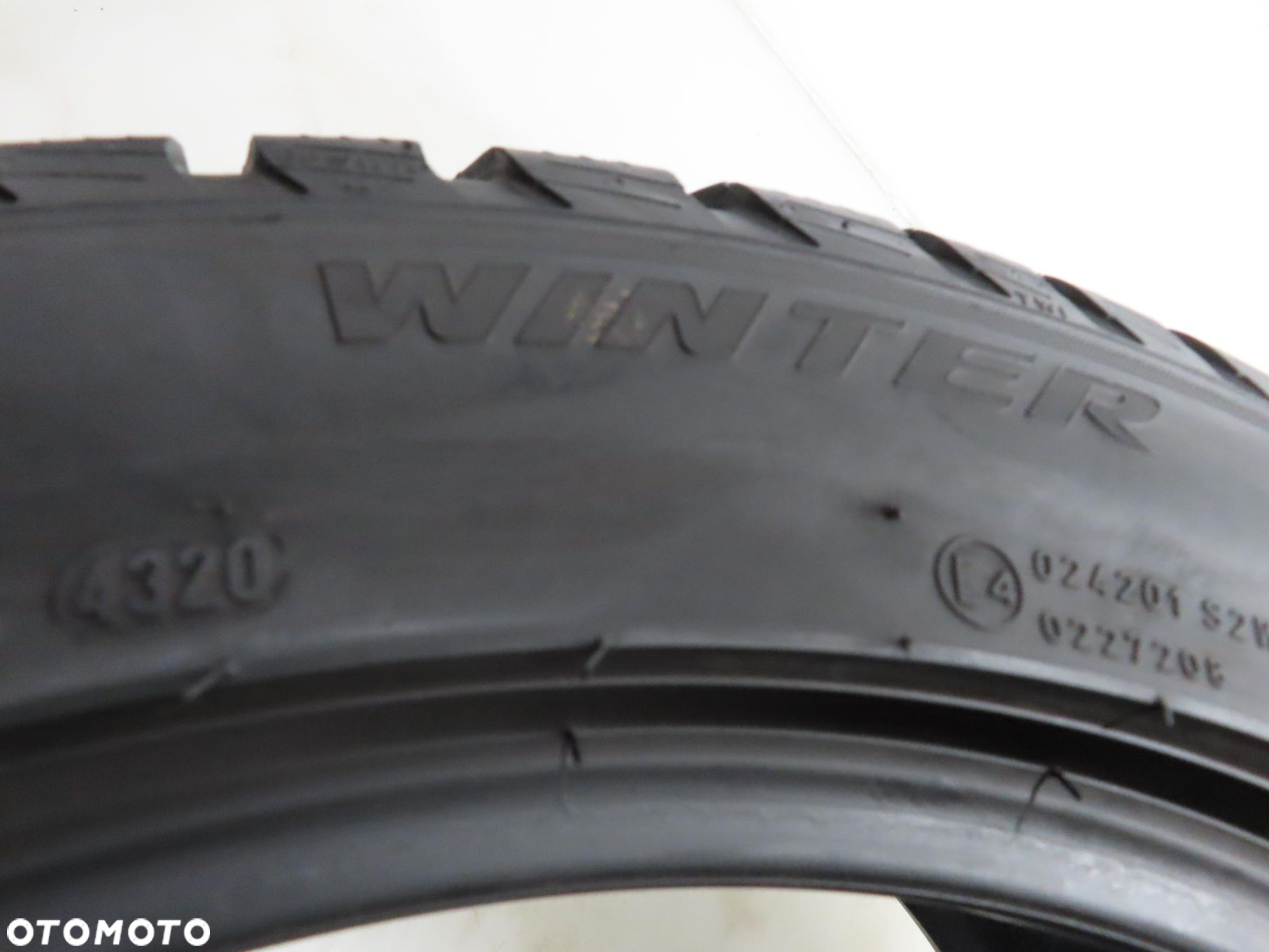 2x 275/40R18 OPONY ZIMOWE Pirelli SottoZero 3 Winter 103V XL MO - 2