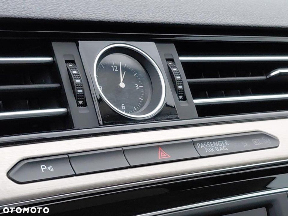 Volkswagen Passat - 27