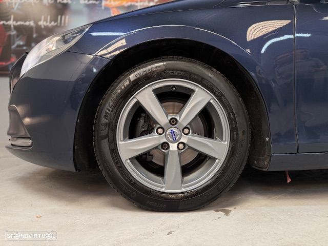 Volvo V40 D2 Kinetic - 5