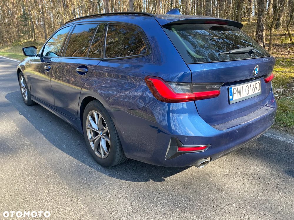 BMW Seria 3 320d MHEV Sport Line - 4