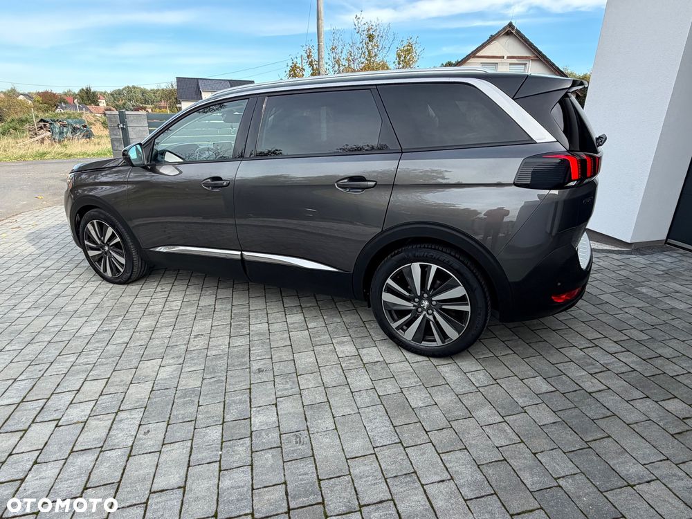 Peugeot 5008 2017 photo 3