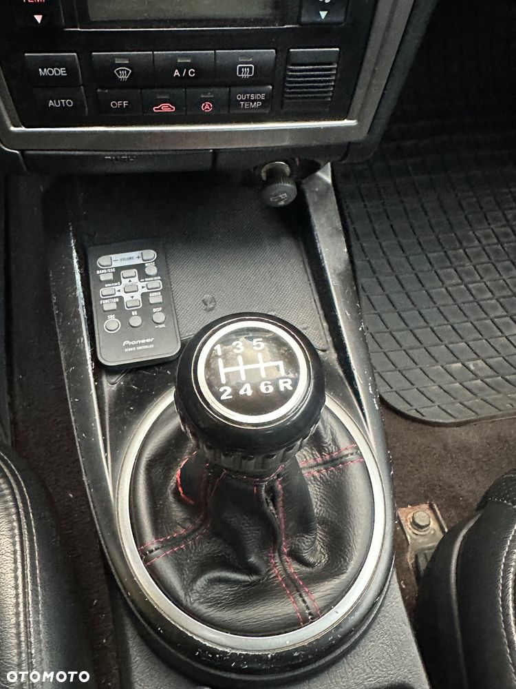 Hyundai Coupe 2.7 V6 GLS - 14