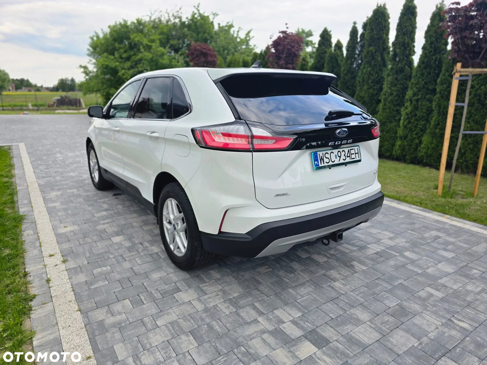 Ford Edge - 25