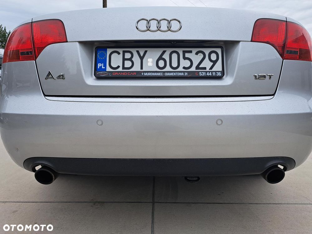 Audi A4 Limousine - 7