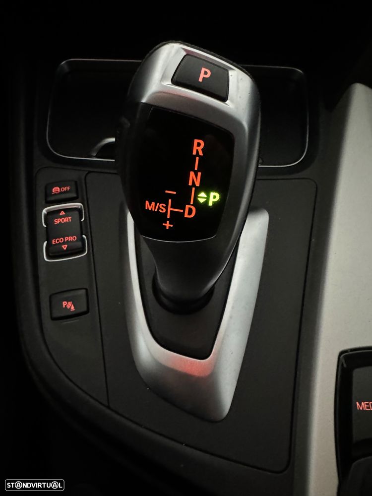 BMW 318 d Advantage Auto - 24