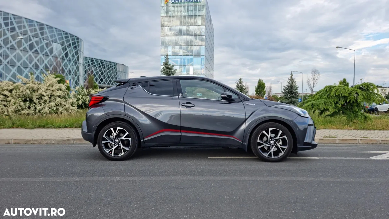 Toyota C-HR 2.0 Hybrid Team Deutschland - 8