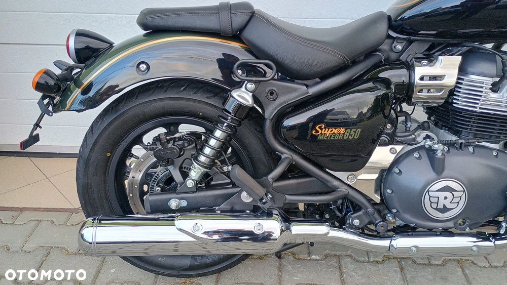 Royal Enfield Super Meteor - 27