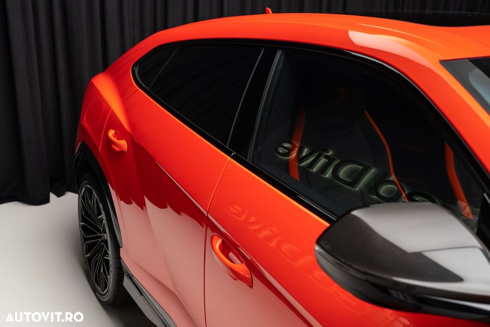 Lamborghini URUS - 4