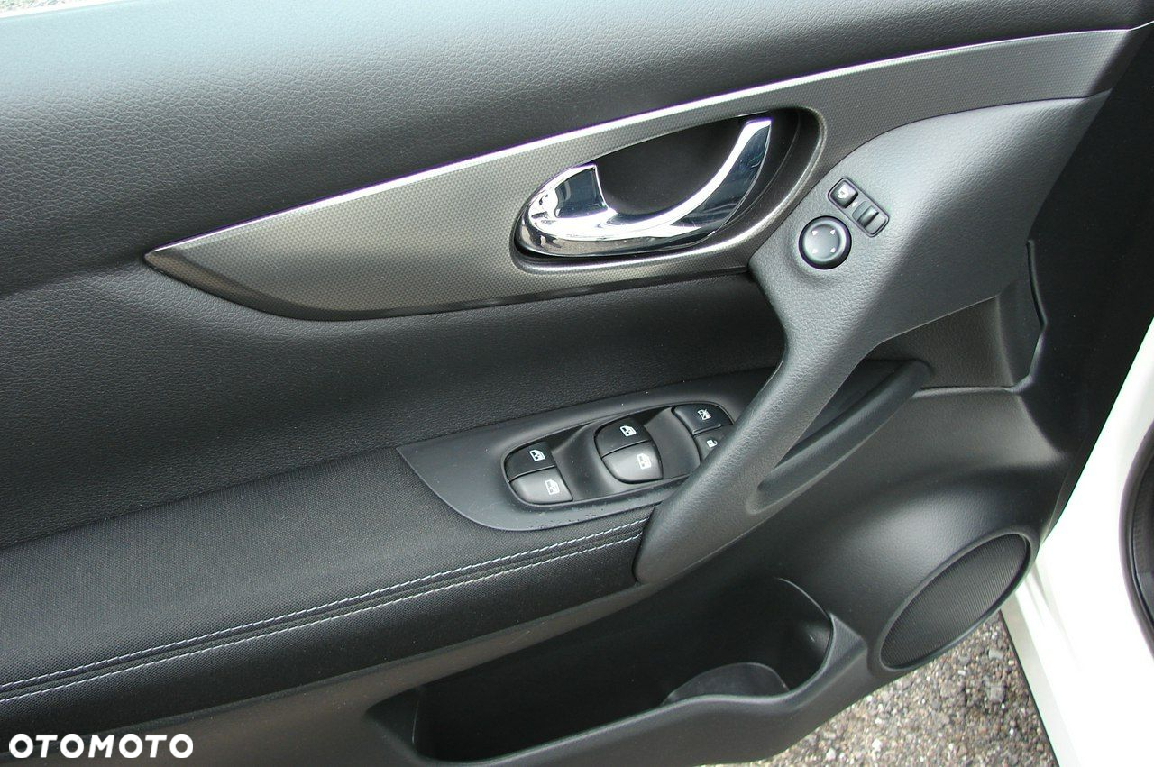 Nissan Qashqai - 12