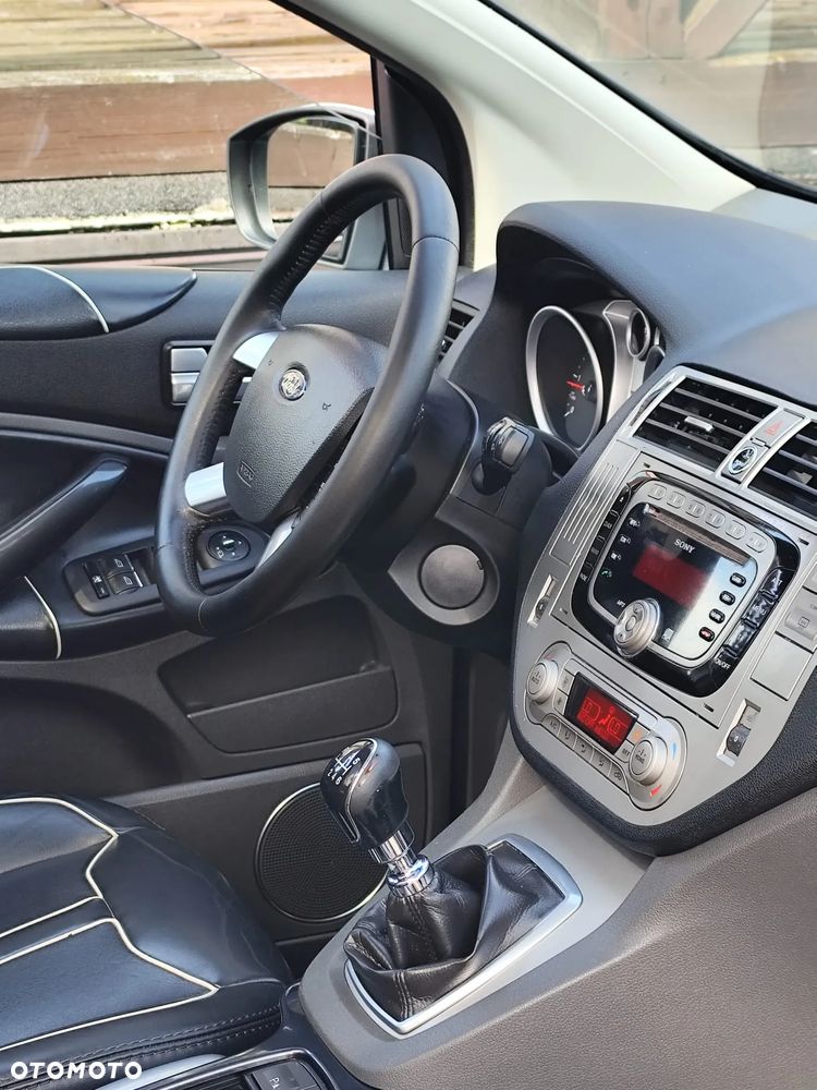 Ford Kuga 2.0 TDCi 4x4 Individual - 15