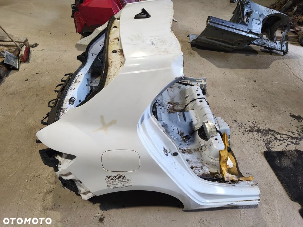 PAS TYLNY WANNA BŁOTNIKI ĆWIARTKA RENAULT MEGANE IV DCI - 1