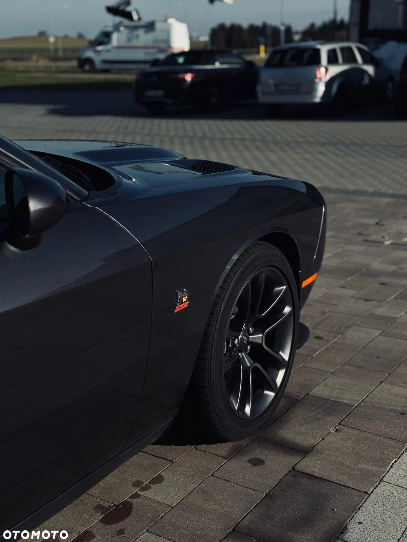 Dodge Challenger 6.4 Scat Pack - 4