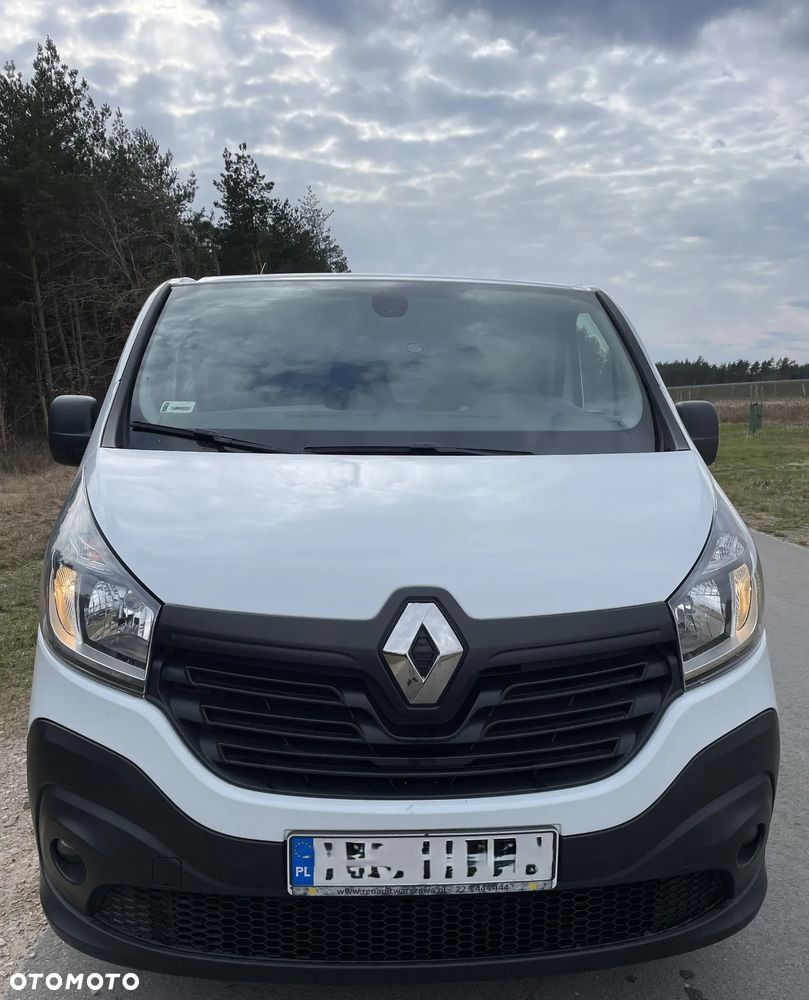 Renault TRAFIC - 2