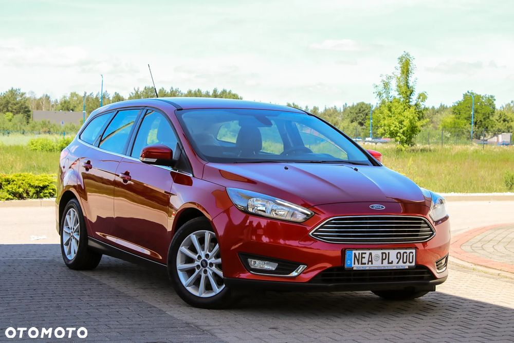 Ford Focus 1.5 EcoBlue Start-Stopp-System ST-LINE DESIGN - 12