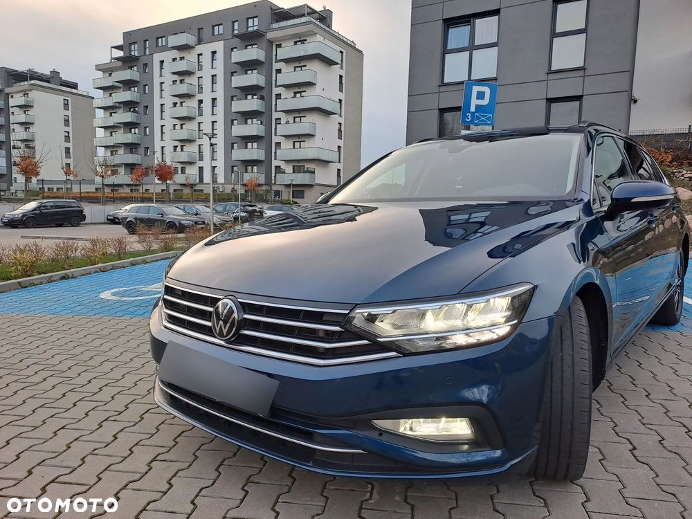 Volkswagen Passat Variant 2.0 TDI SCR DSG 4Motion Business - 7
