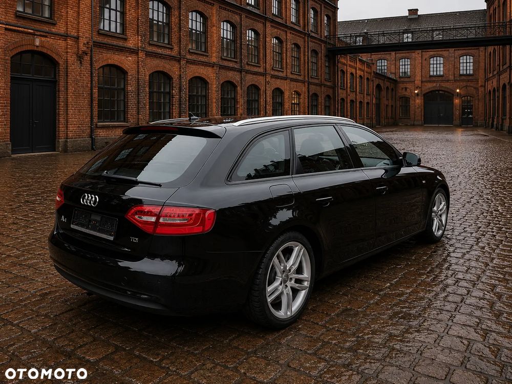 Audi A4 Avant - 11