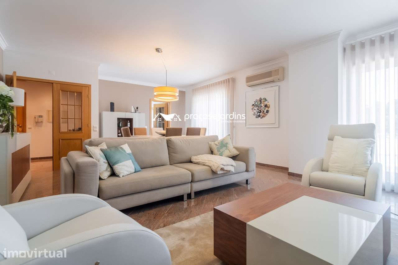 Apartamento com vista castelo para arrendamento - Grande imagem: 2/42