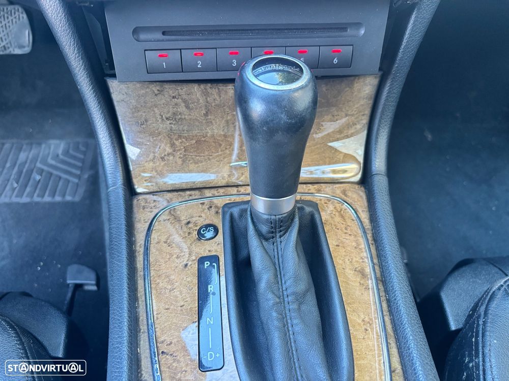 Mercedes-Benz E 220 CDi Executive II Aut. - 17
