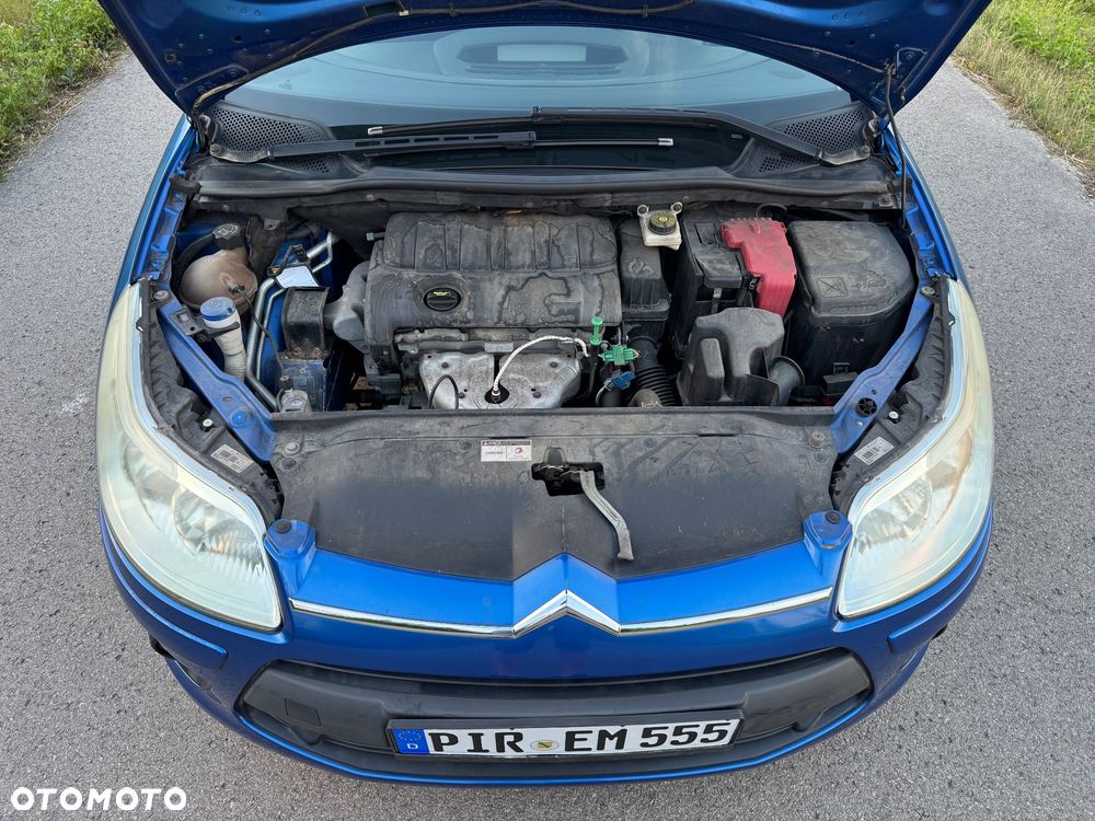 Citroën C4 1.4 16V X - 13