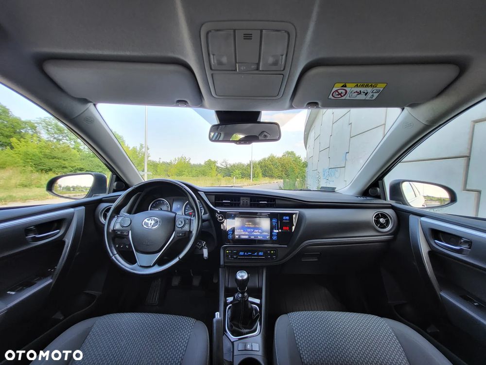 Toyota Corolla - 18
