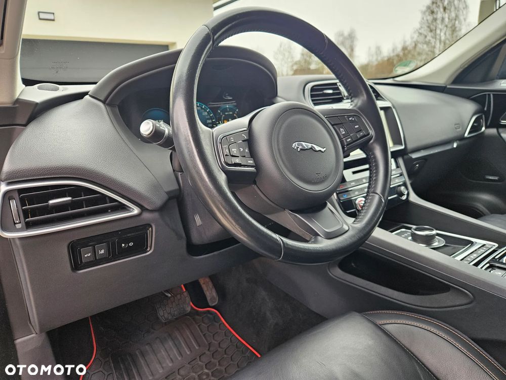 Jaguar F-Pace 20d AWD Prestige - 22