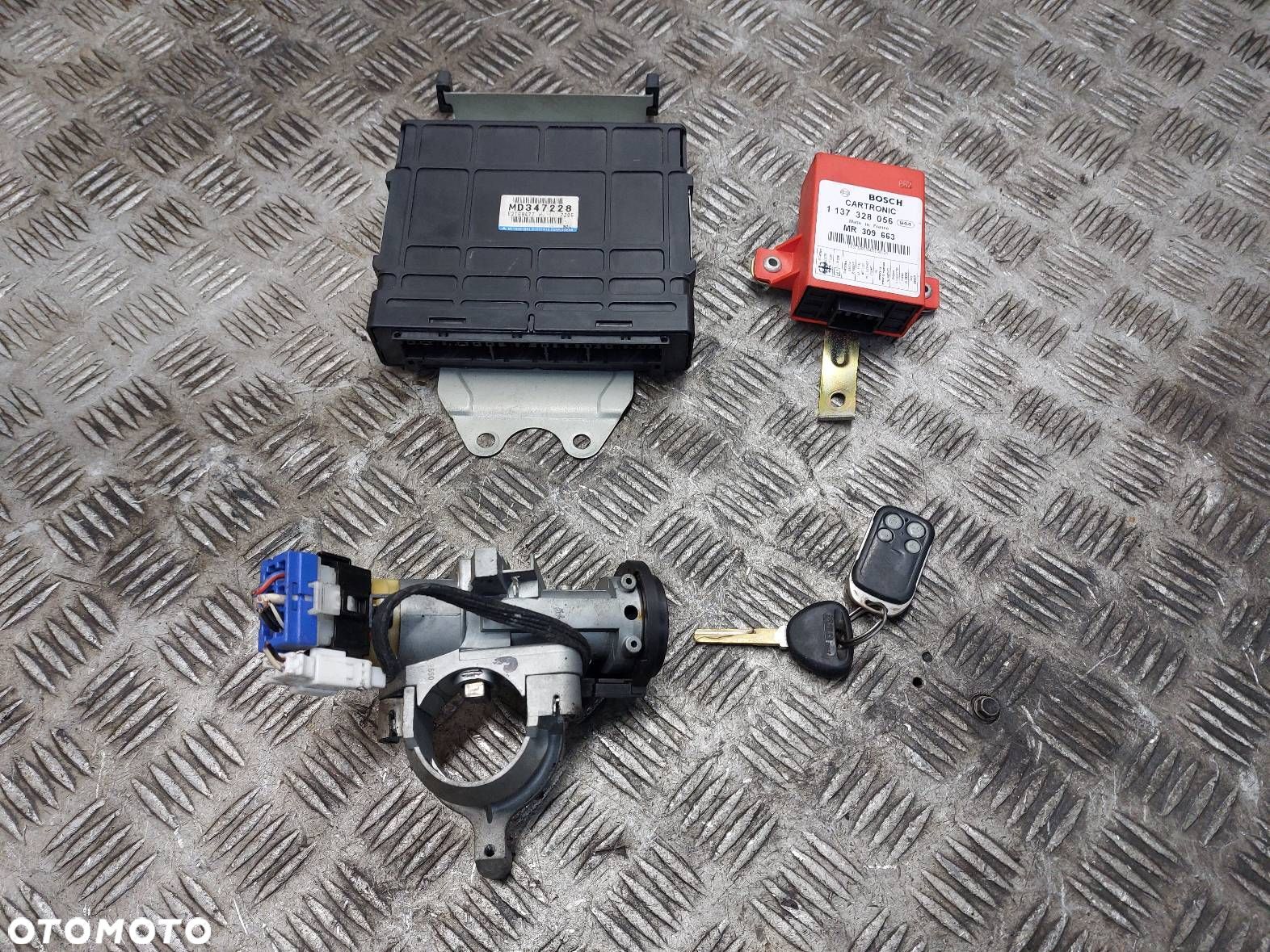 ZESTAW STARTOWY MITSUBISHI CARISMA I 1.6 B MD347228 E2T68477 MR309663 - 1