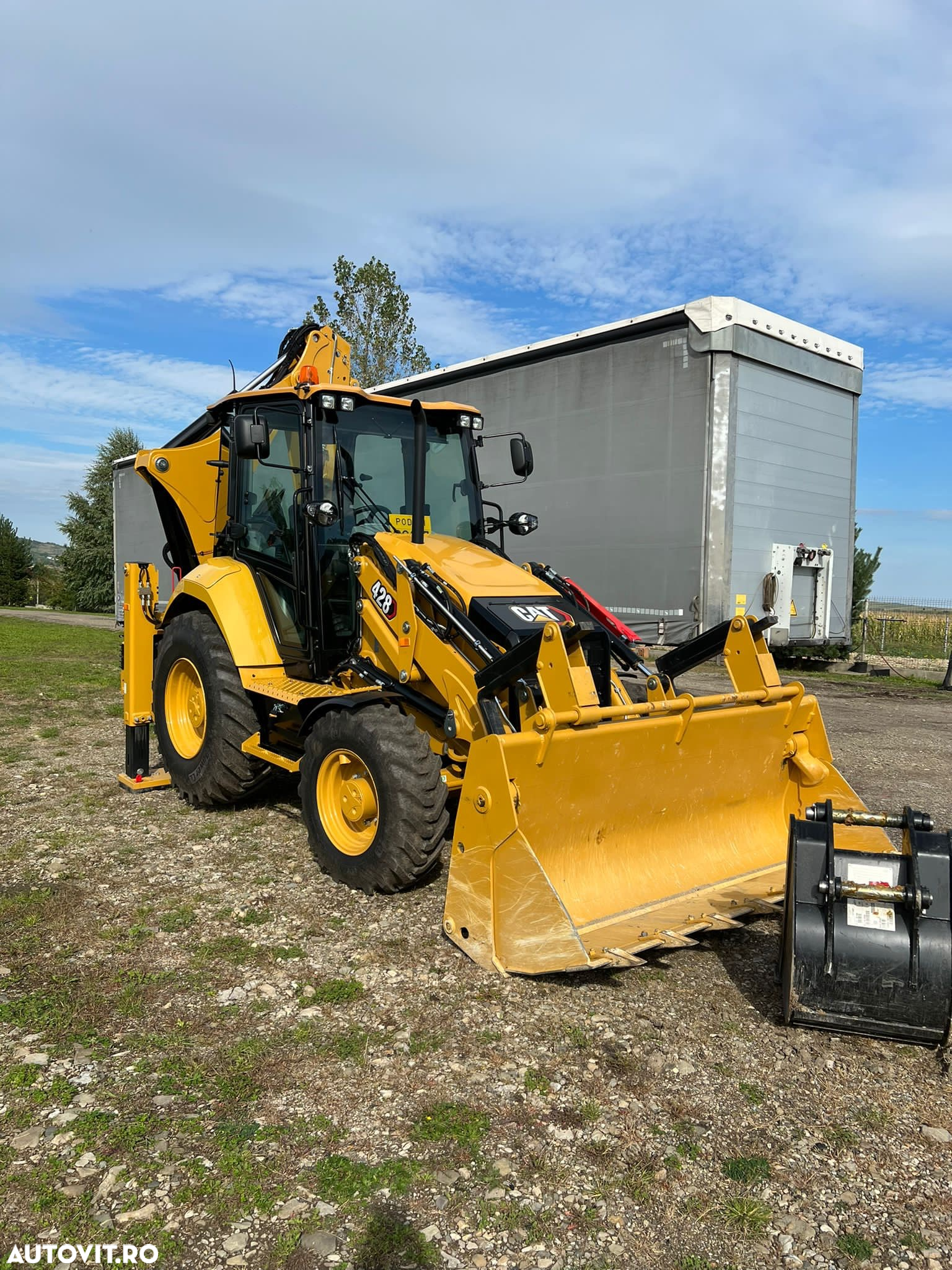 Caterpillar 428 - 3