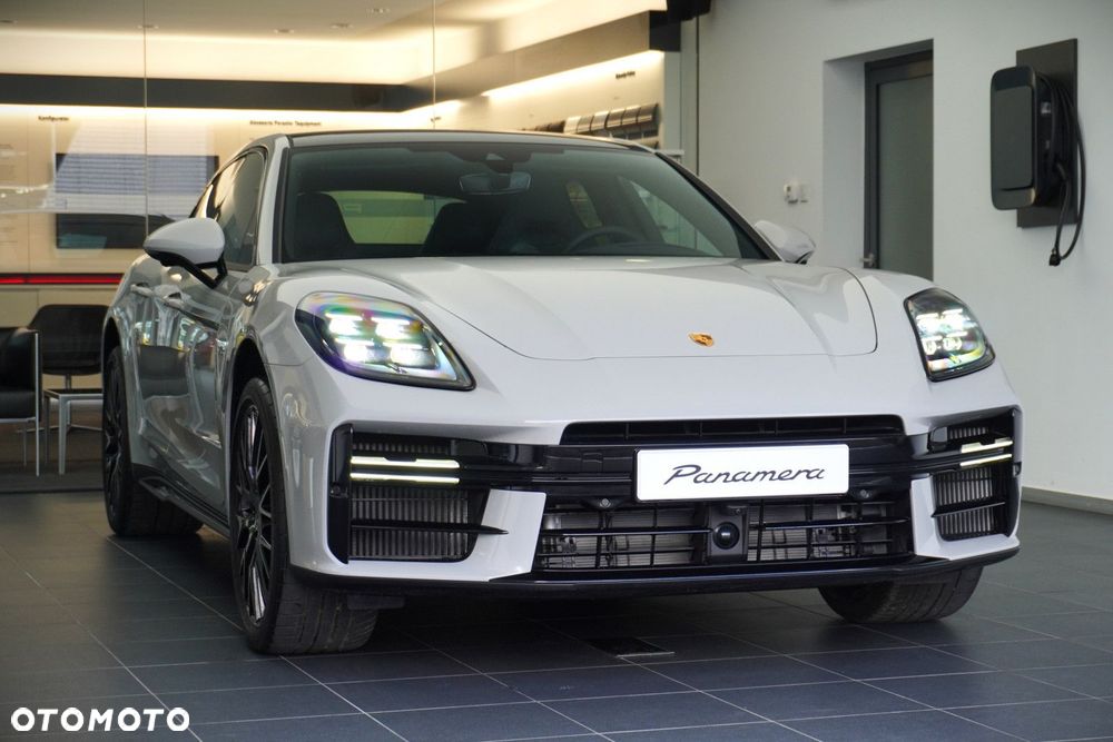 Porsche Panamera 4 - 3