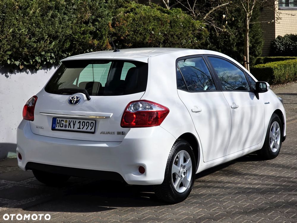 Toyota Auris 1.8 HSD Luna - 4